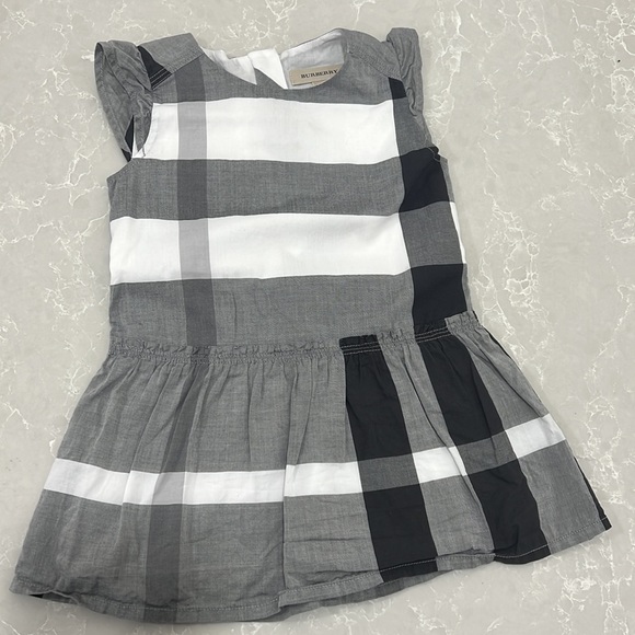 Burberry kids Dress - Picture 1 of 4